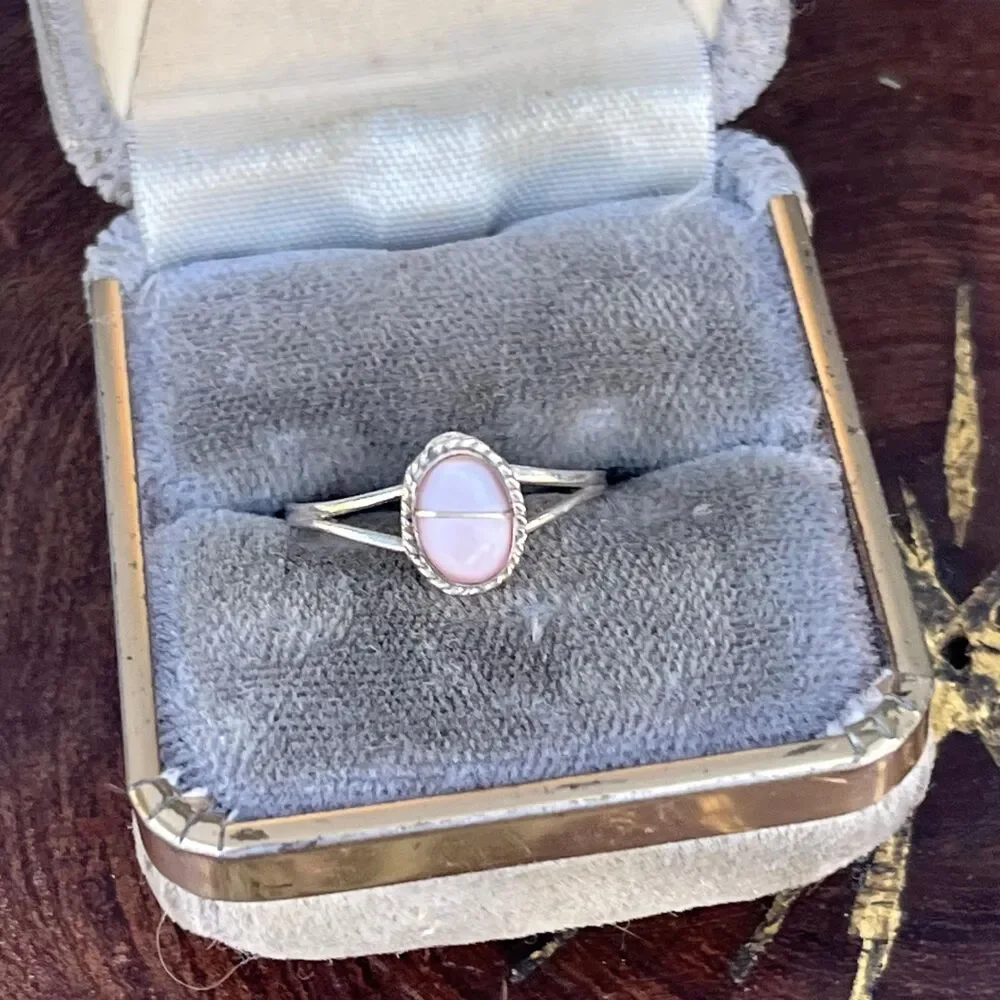 Vintage Pink Mother of Pearl Ring Size 7 1/3 Sterling Silver Jewelry